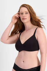 10 B